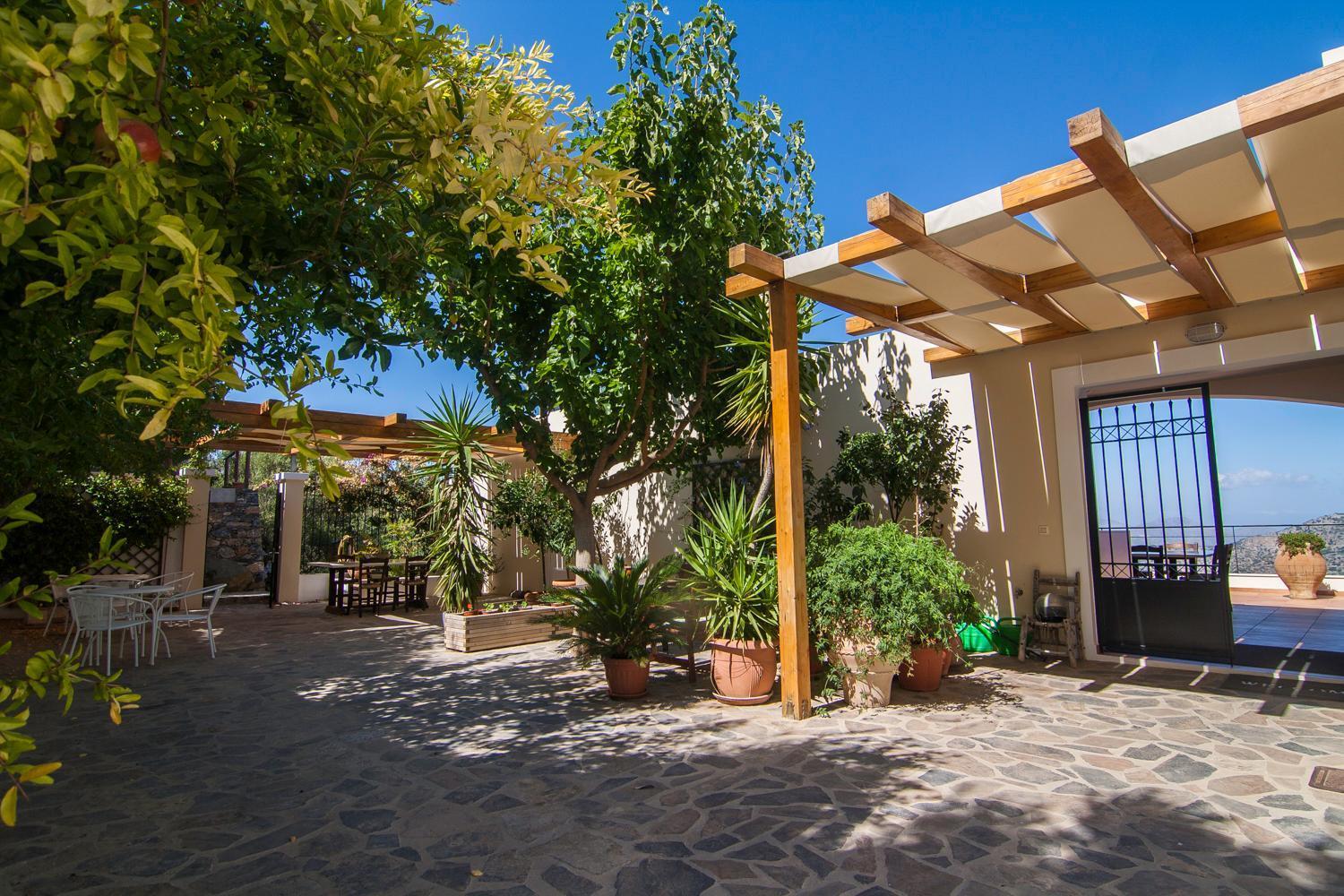 Villa Dio Petres Kroustas Exteriér fotografie