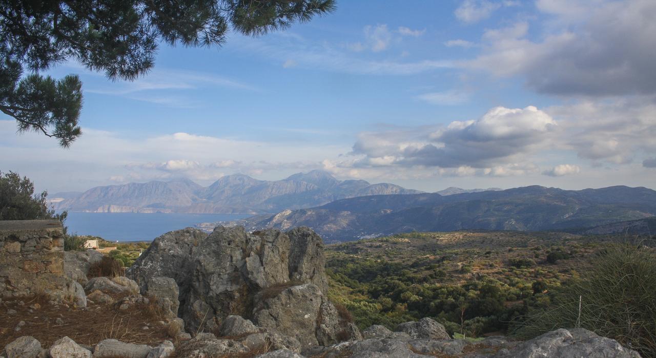 Villa Dio Petres Kroustas Exteriér fotografie