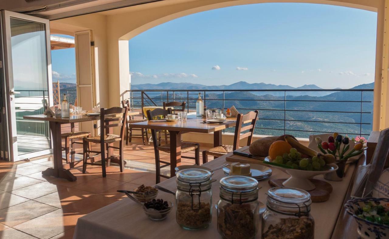 Villa Dio Petres Kroustas Exteriér fotografie