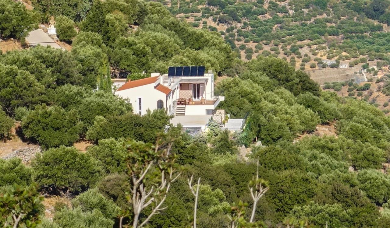 Villa Dio Petres Kroustas Exteriér fotografie