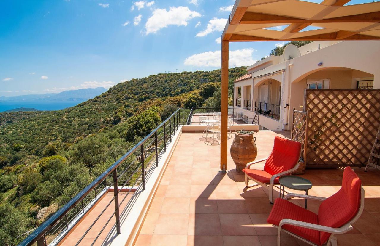 Villa Dio Petres Kroustas Exteriér fotografie
