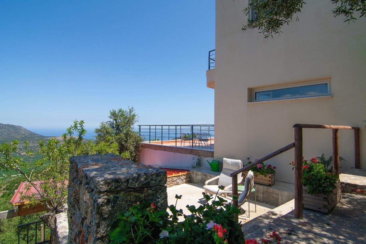 Villa Dio Petres Kroustas Exteriér fotografie